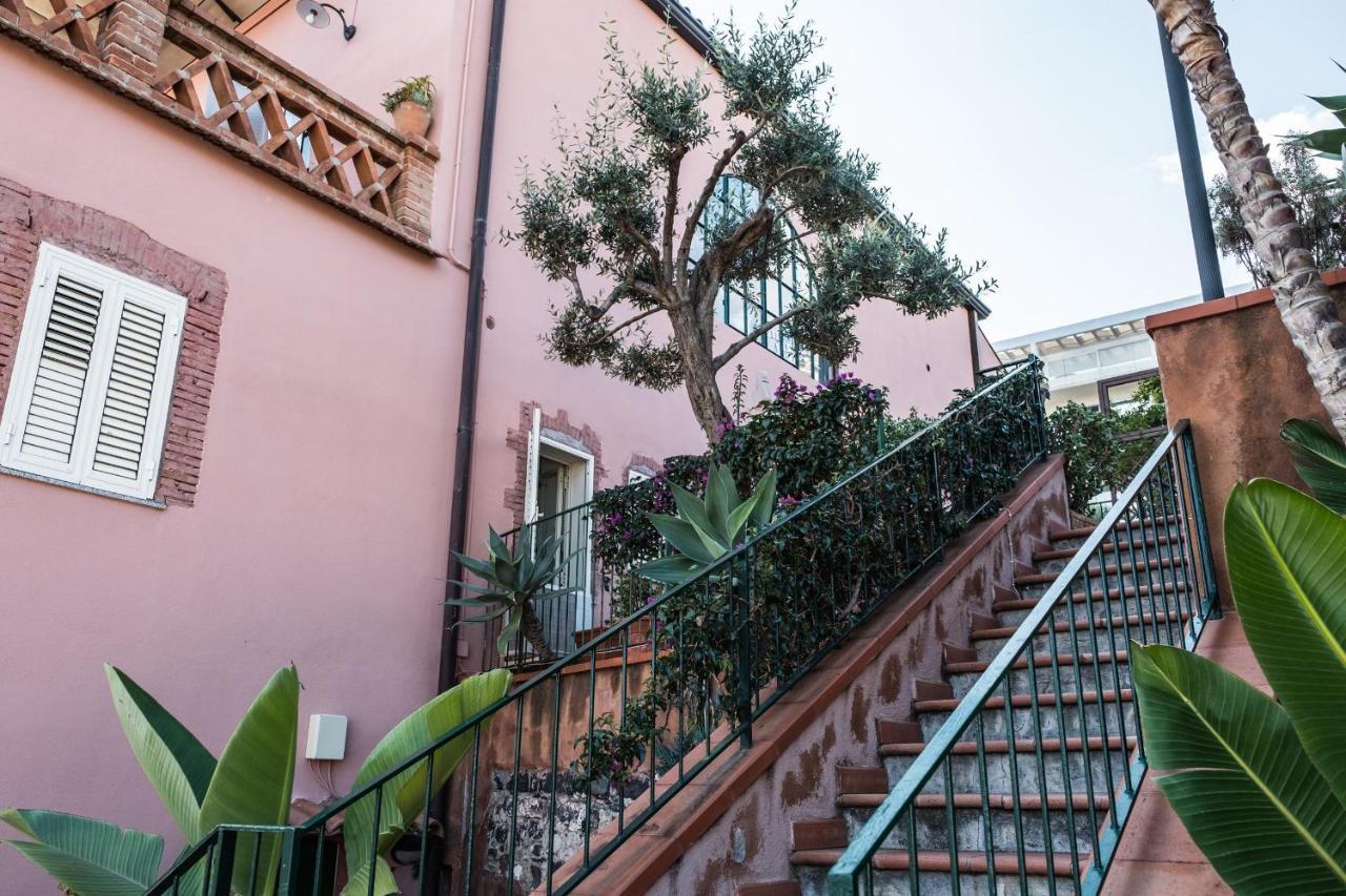 Hotel Villino Gallodoro Taormina Exterior photo